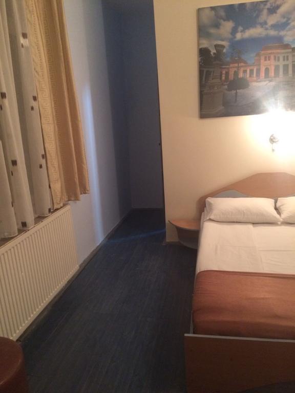 Pensiunea Casa Raul Cluj Napoca Bagian luar foto